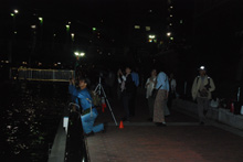 隅田川畔で皆既月食の観望会